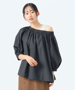 オフショルダー ギャザー プルオーバー