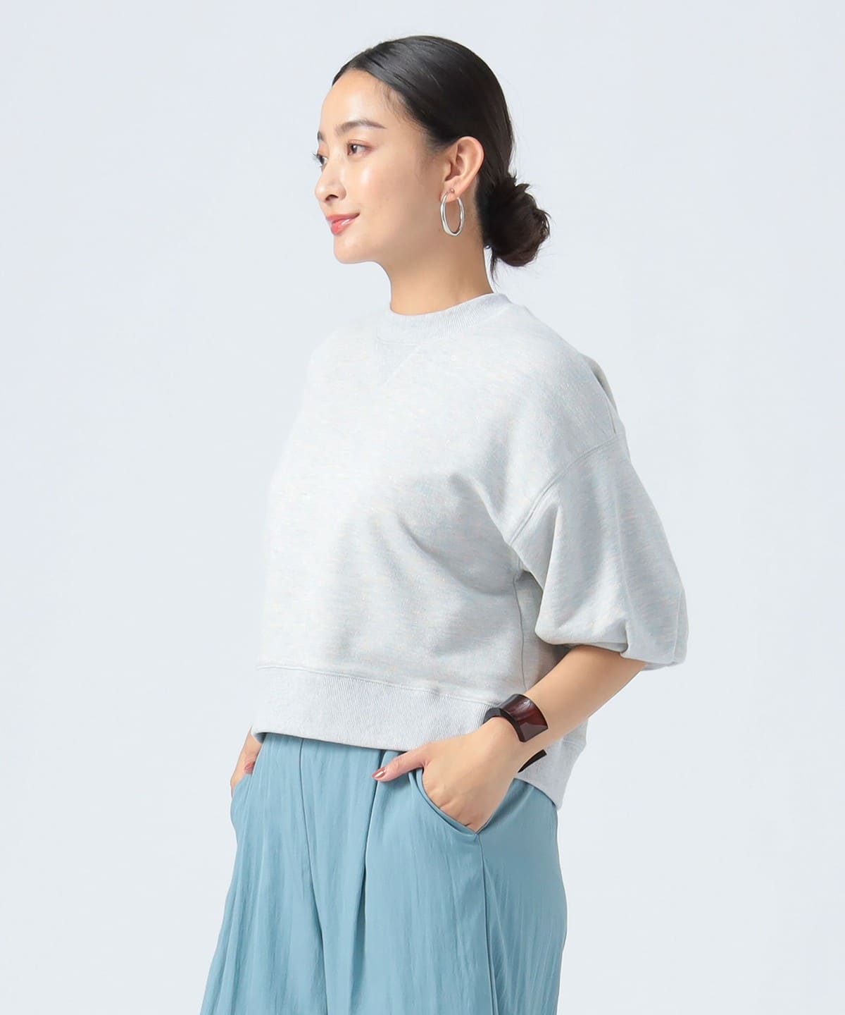 【10/2再値下げ】ラメ 裏毛 袖ボリューム プルオーバー トップス WOMEN LIGHT BLUE ONE SIZE 【10/2再値下げ】ラメ 裏毛 袖ボリューム プルオーバー トップス WOMEN LIGHT BLUE ONE SIZE