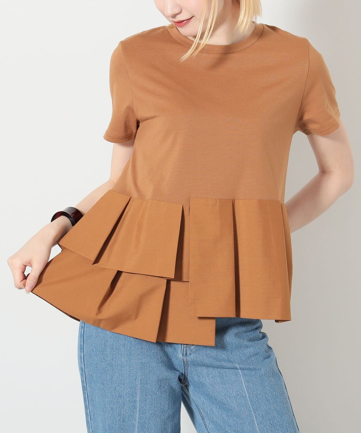 アシンメトリー 異素材プルオーバー Tシャツ・カットソー WOMEN CAMEL ONE SIZE アシンメトリー 異素材プルオーバー Tシャツ・カットソー WOMEN CAMEL ONE SIZE