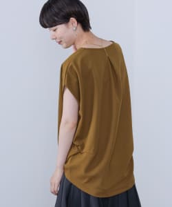 後ろバルーン プルオーバー