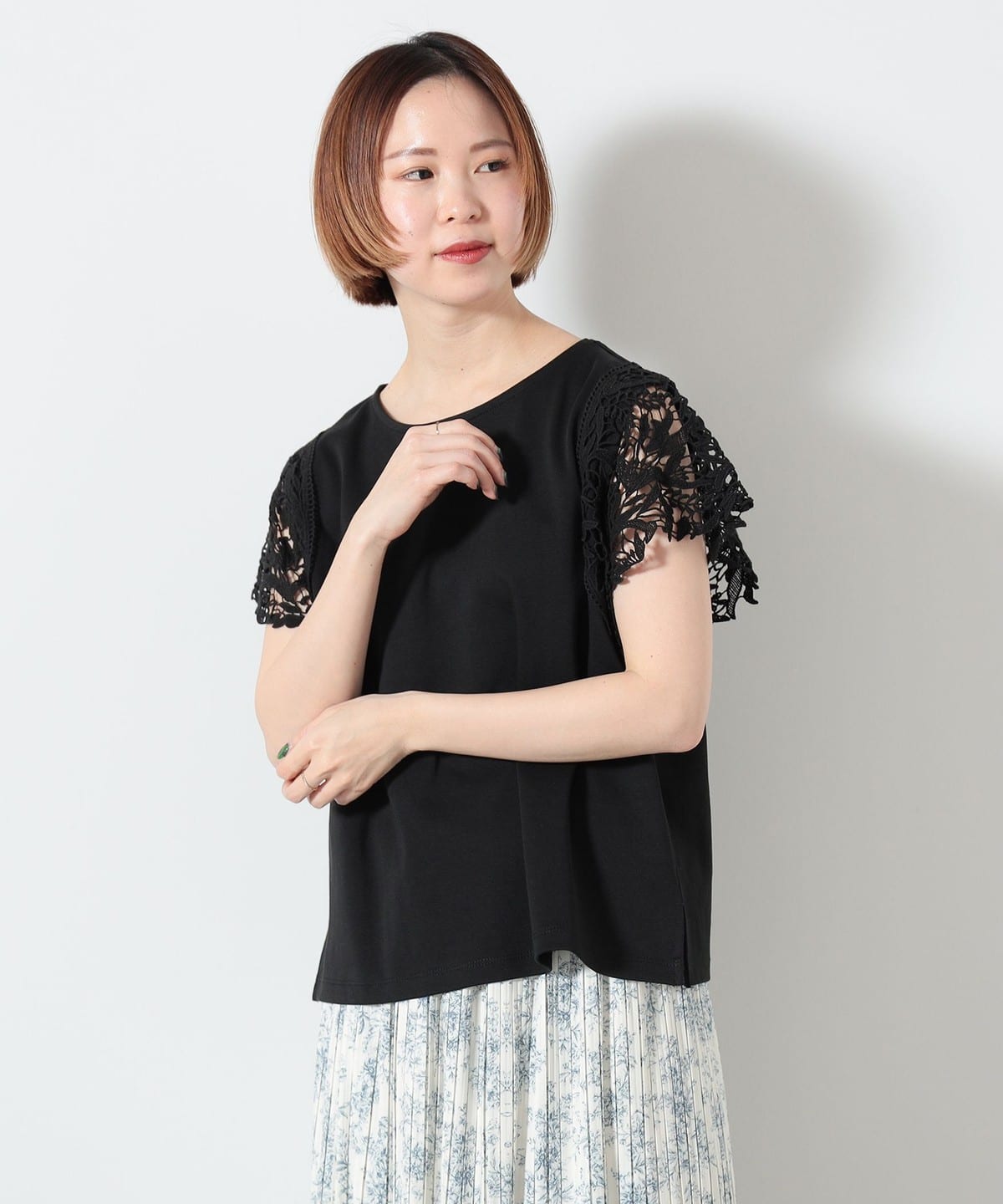 【6/5新規値下げ】レーススリーブ プルオーバー Tシャツ・カットソー WOMEN BLACK ONE SIZE 【6/5新規値下げ】レーススリーブ プルオーバー Tシャツ・カットソー WOMEN BLACK ONE SIZE