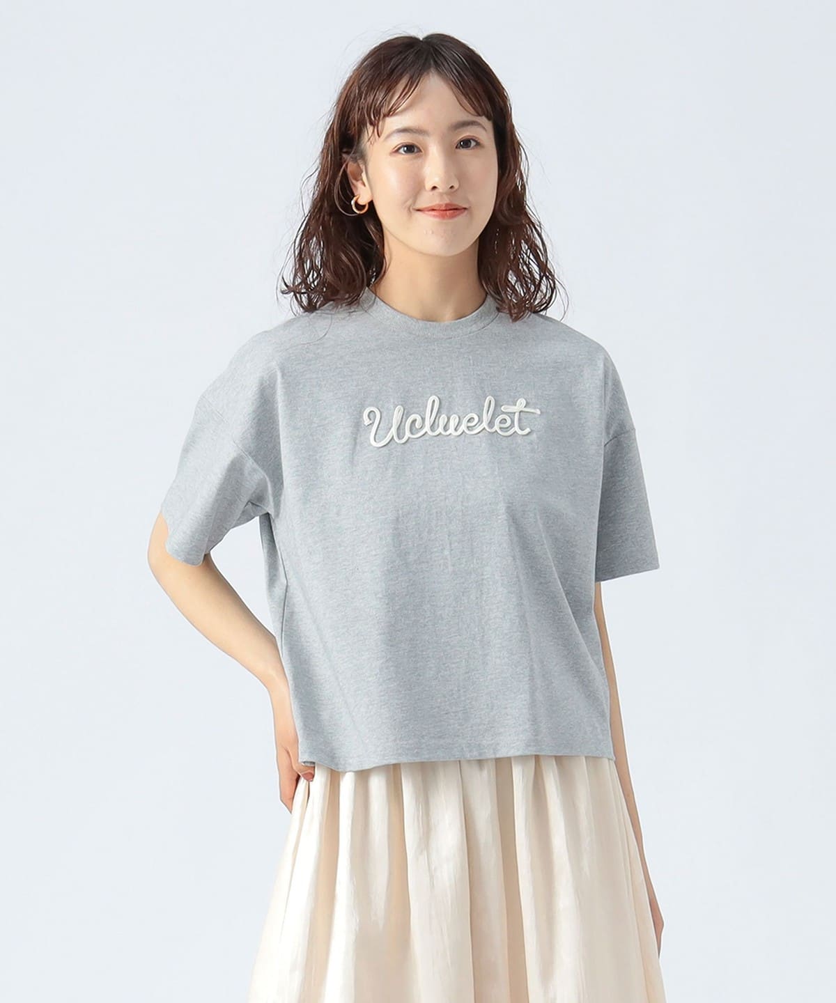 コード刺繍 ロゴ Tシャツ Tシャツ・カットソー WOMEN TOP GREY ONE SIZE コード刺繍 ロゴ Tシャツ Tシャツ・カットソー WOMEN TOP GREY ONE SIZE