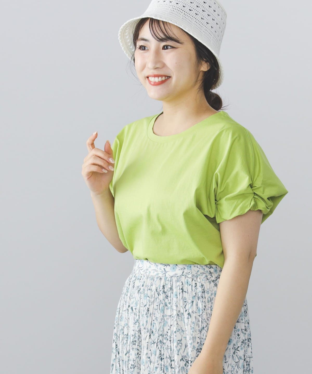 ツイストスリーブ プルオーバー Tシャツ・カットソー WOMEN 【WEB限定】LIME ONE SIZE ツイストスリーブ プルオーバー Tシャツ・カットソー WOMEN 【WEB限定】LIME ONE SIZE