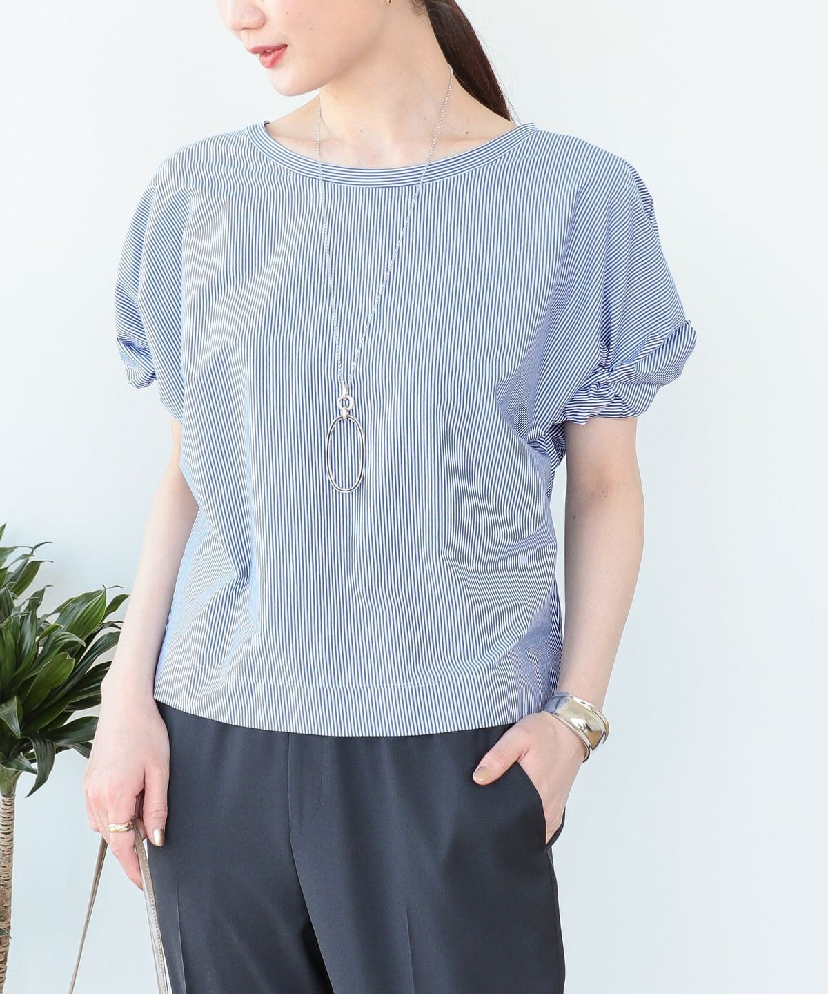 ツイストスリーブ プルオーバー Tシャツ・カットソー WOMEN 【WEB限定】SAX STRIPE ONE SIZE ツイストスリーブ プルオーバー Tシャツ・カットソー WOMEN 【WEB限定】SAX STRIPE ONE SIZE