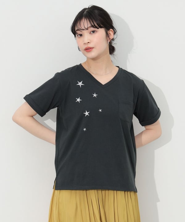 BEAMS HEART（ビームス ハート）BEAMS HEART / 星刺繍 Vネック Tシャツ