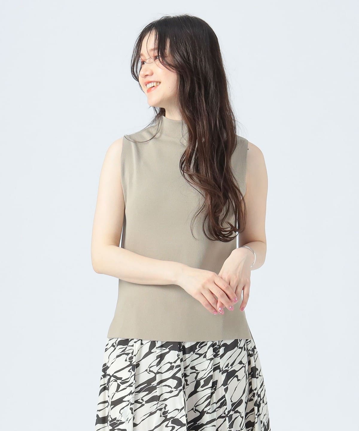 ハイネック ノースリーブ プルオーバー Tシャツ・カットソー WOMEN GREIGE ONE SIZE ハイネック ノースリーブ プルオーバー Tシャツ・カットソー WOMEN GREIGE ONE SIZE