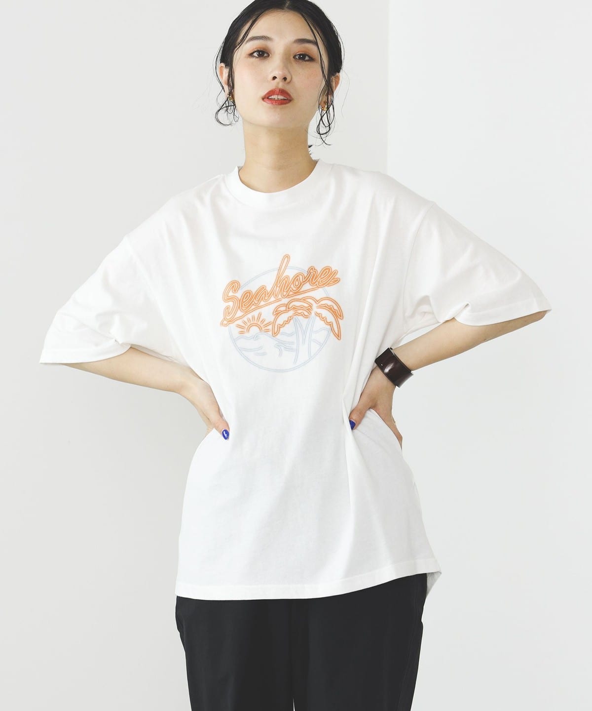 【アウトレット】BEAMS HEART / ネオンサイン プリント Tシャツ