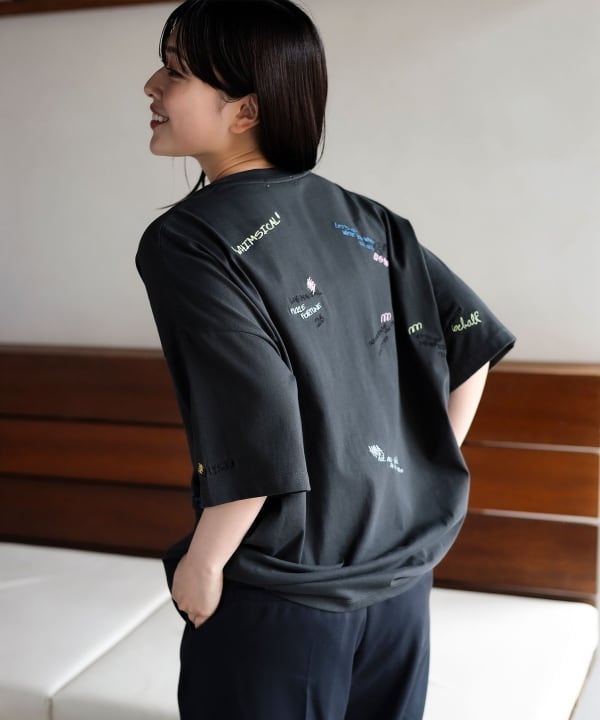 値下げ！　【美品】ロゴ入り半袖Tシャツ　刺繍Tシャツ　beams ビームス ロゴ 刺繍 Tシャツ（Tシャツ/カットソー）｜BEAMS HEART