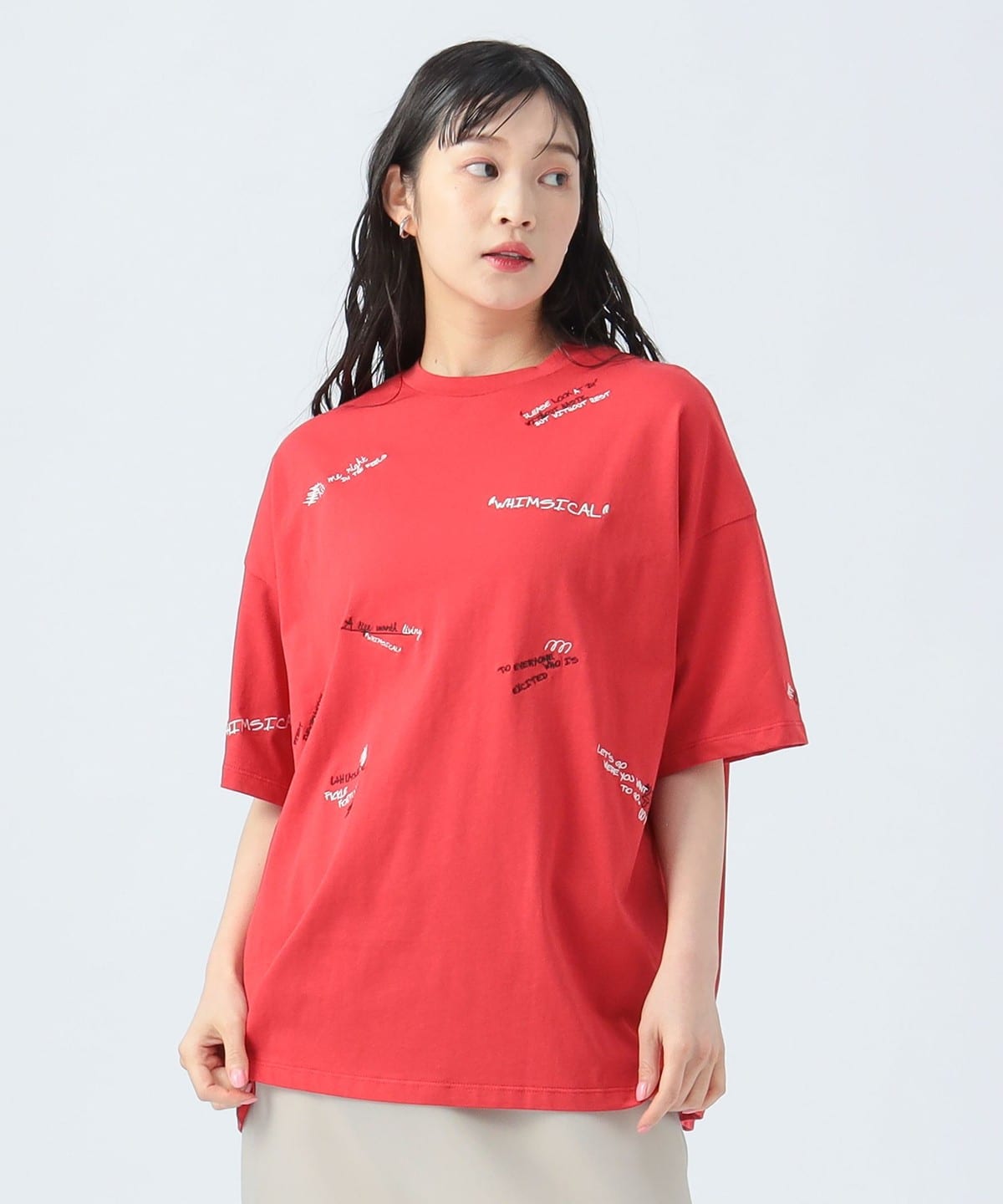 ランダム ロゴ 刺繍 Tシャツ Tシャツ・カットソー WOMEN RED ONE SIZE ランダム ロゴ 刺繍 Tシャツ Tシャツ・カットソー WOMEN RED ONE SIZE