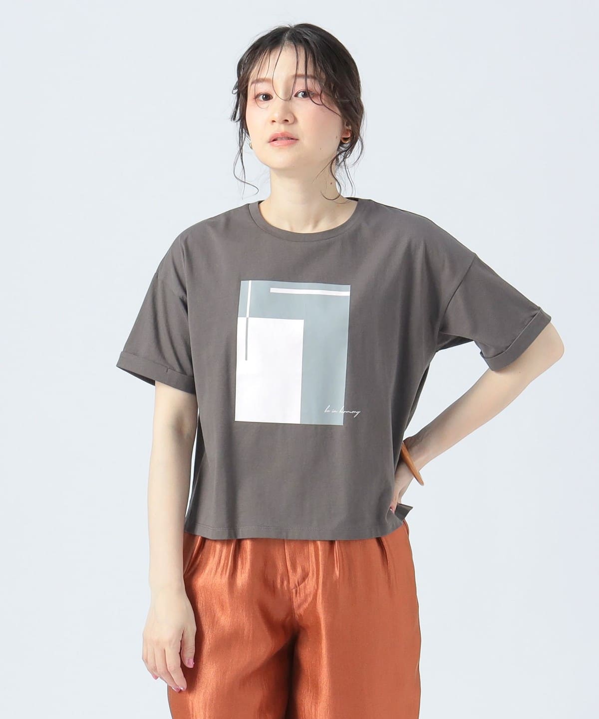 カラー BOX プリントTシャツ Tシャツ・カットソー WOMEN CHARCOAL ONE SIZE カラー BOX プリントTシャツ Tシャツ・カットソー WOMEN CHARCOAL ONE SIZE
