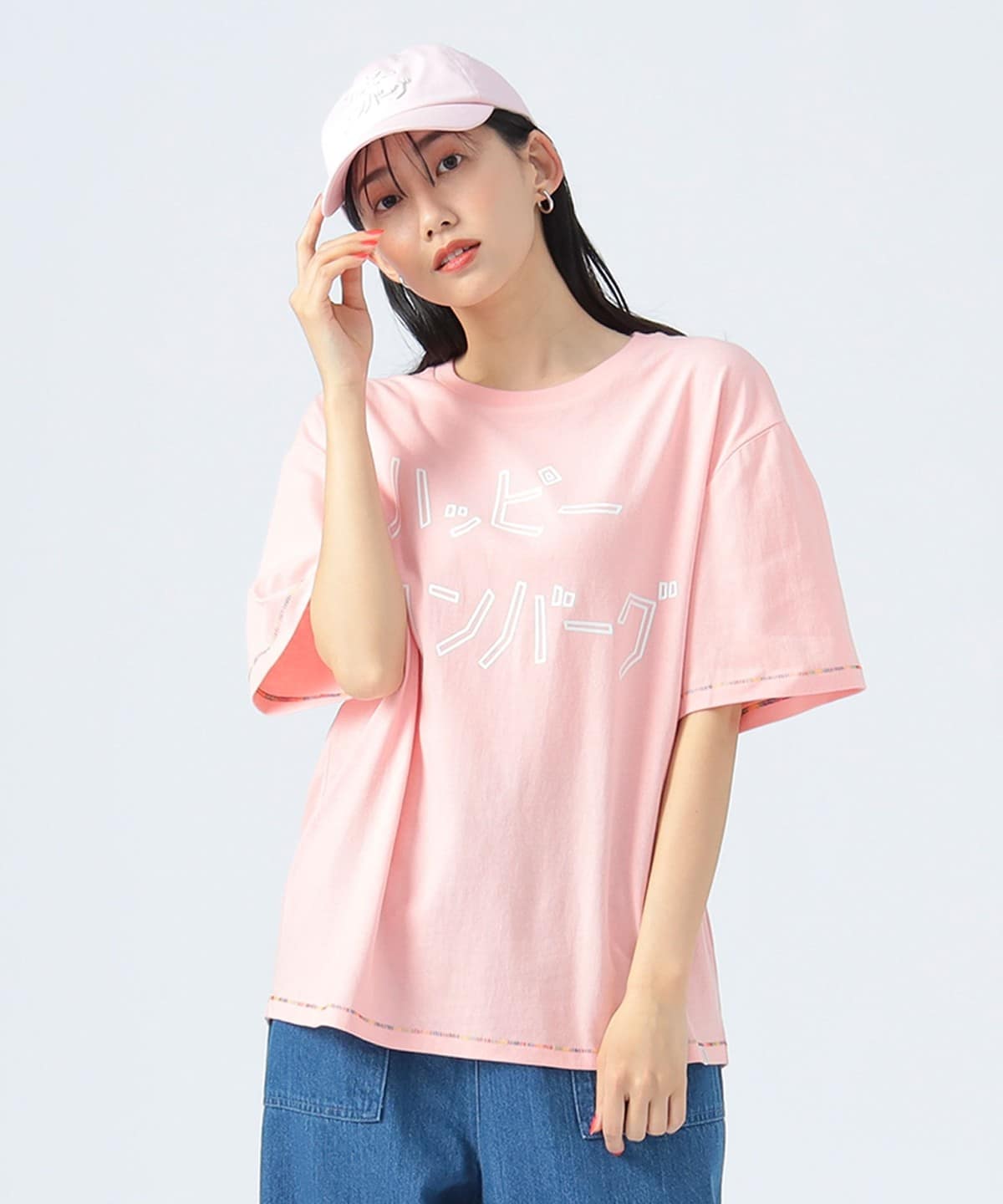 【EXCLUSIVE】ハッピーハンバーグ ロゴ Tシャツ Tシャツ・カットソー WOMEN PINK M 【EXCLUSIVE】ハッピーハンバーグ ロゴ Tシャツ Tシャツ・カットソー WOMEN PINK M