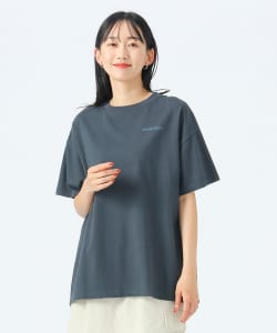 バック カラフル ロゴ Tシャツ