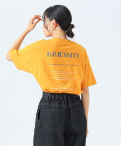 バック カラフル ロゴ Tシャツ