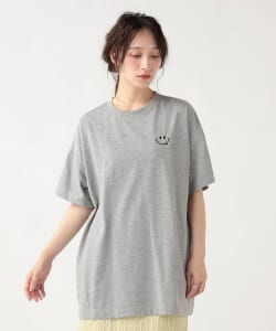 スマイル刺繍 Tシャツ