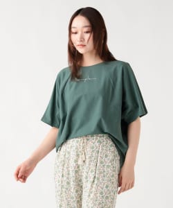 シンプル 刺繍 Tシャツ