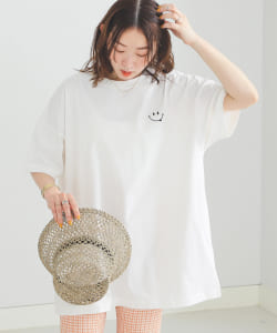 BEAMS HEART / スマイル刺繍 Tシャツ