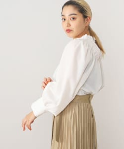 ギャザーブラウス