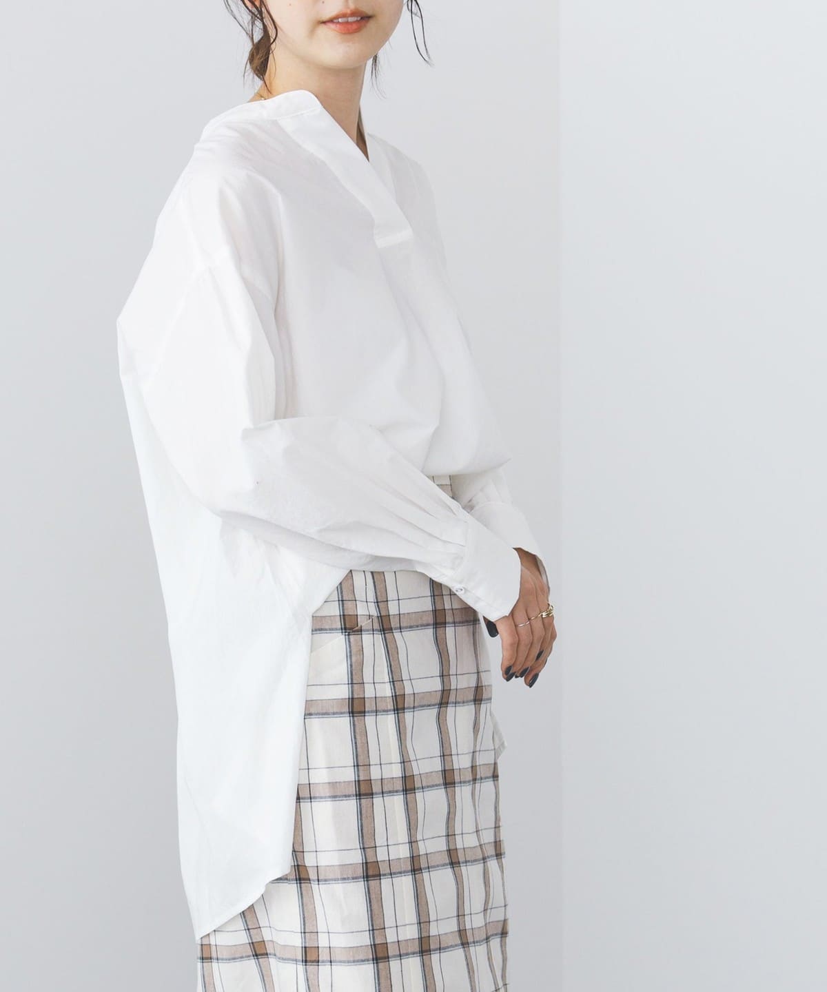 後ろタック ブラウス シャツ・ブラウス WOMEN OFF WHITE ONE SIZE 後ろタック ブラウス シャツ・ブラウス WOMEN OFF WHITE ONE SIZE