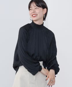 シャーリングハイネック ブラウス