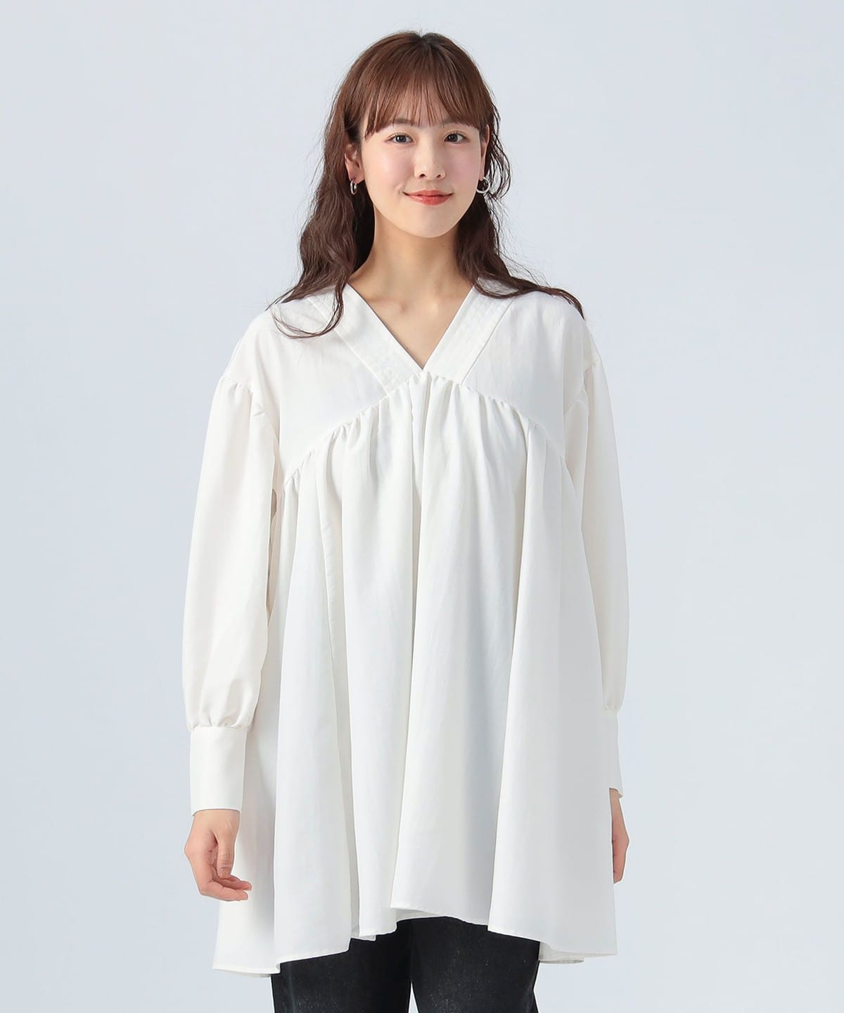 ボリューム チュニック プルオーバー シャツ・ブラウス WOMEN OFF WHITE ONE SIZE ボリューム チュニック プルオーバー シャツ・ブラウス WOMEN OFF WHITE ONE SIZE