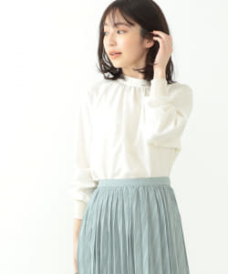 BEAMS HEART / ハイネック バックスリットブラウス