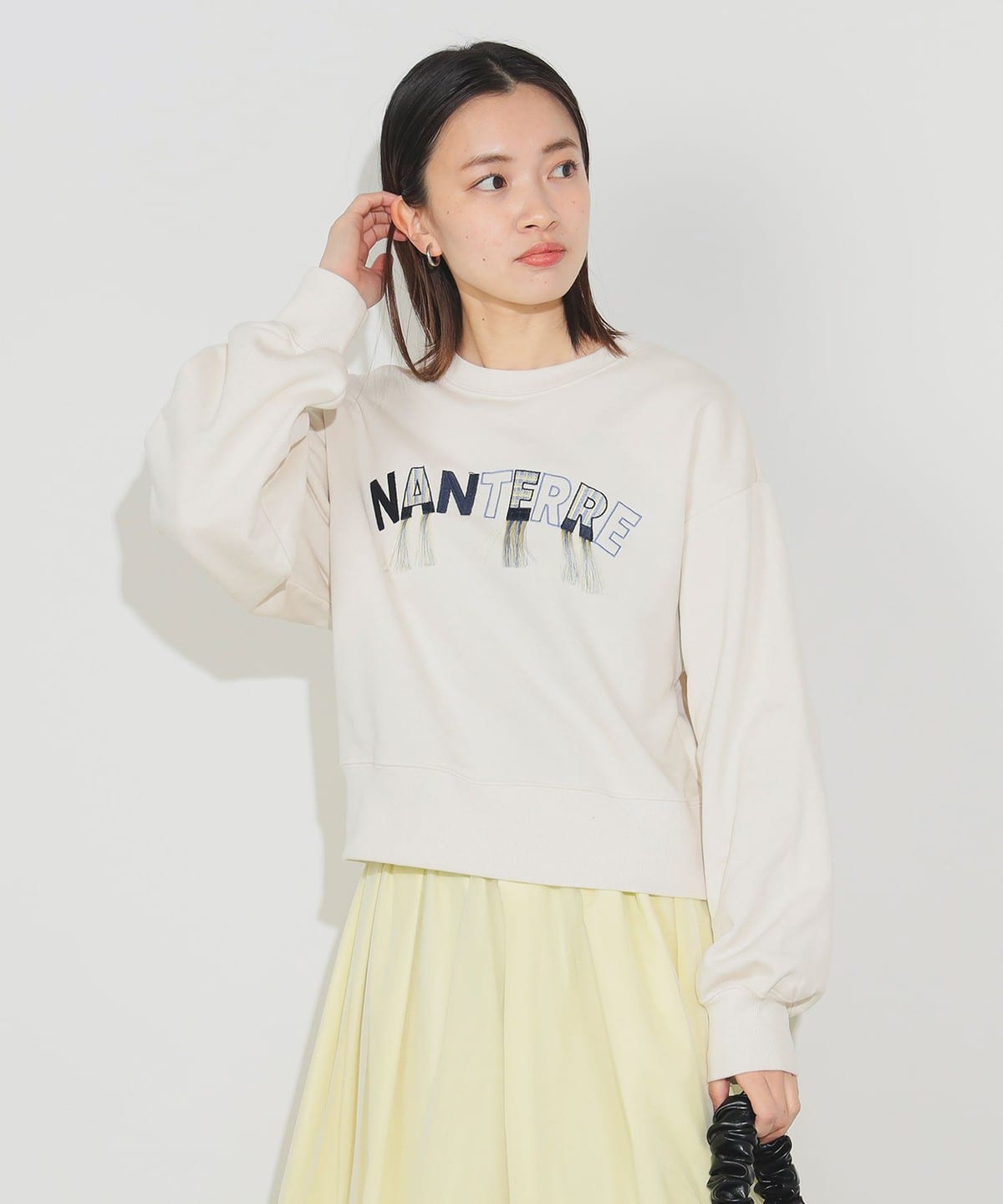 フリンジ刺繍 ロゴ プルオーバー トップス WOMEN IVORY ONE SIZE フリンジ刺繍 ロゴ プルオーバー トップス WOMEN IVORY ONE SIZE