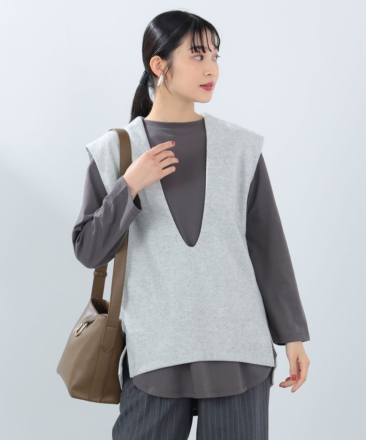 Vネックベスト ロングTシャツ セット Tシャツ・カットソー WOMEN GREY×CHARCOAL ONE SIZE Vネックベスト ロングTシャツ セット Tシャツ・カットソー WOMEN GREY×CHARCOAL ONE SIZE