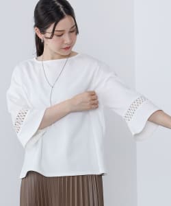 袖子蕾絲羅馬佈套頭衫