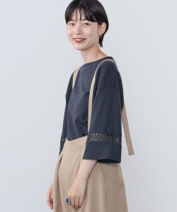 袖子蕾絲羅馬佈套頭衫