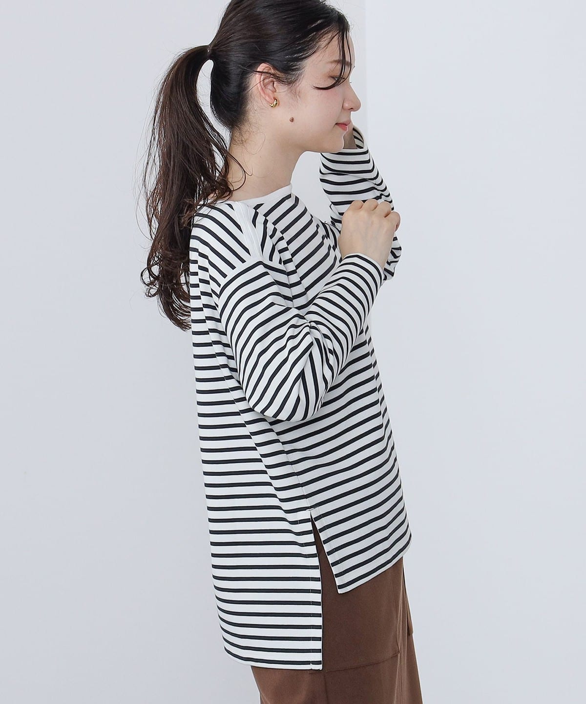 サイドスリット ボーダー プルオーバー Tシャツ・カットソー WOMEN OFF WHITE ONE SIZE サイドスリット ボーダー プルオーバー Tシャツ・カットソー WOMEN OFF WHITE ONE SIZE