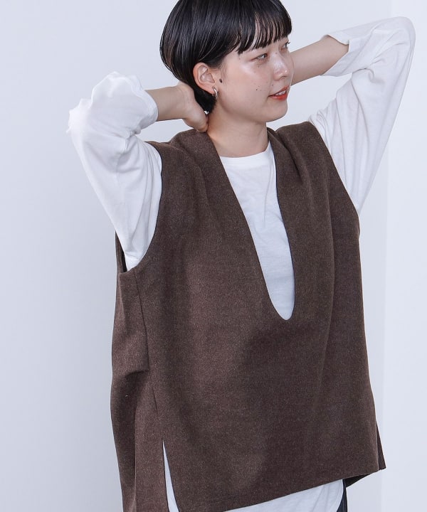 BEAMS HEART（ビームス ハート）Vネックベスト × ロングTシャツ