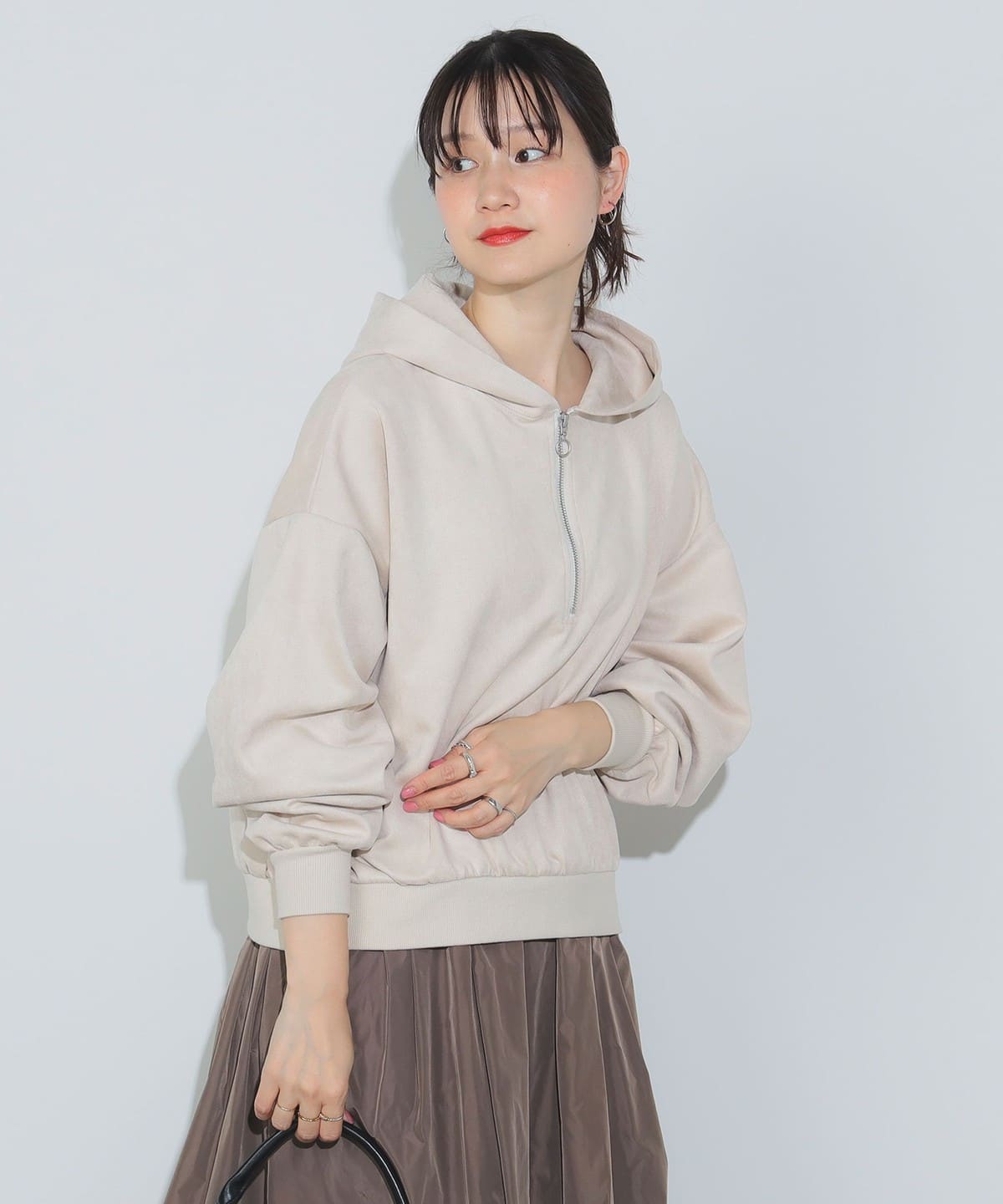 スエード調 ハーフジップ プルオーバー Tシャツ・カットソー WOMEN IVORY ONE SIZE スエード調 ハーフジップ プルオーバー Tシャツ・カットソー WOMEN IVORY ONE SIZE