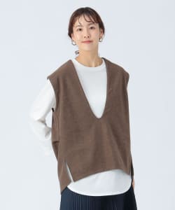 Uネックベスト × ロングスリーブTシャツ （セットアイテム）
