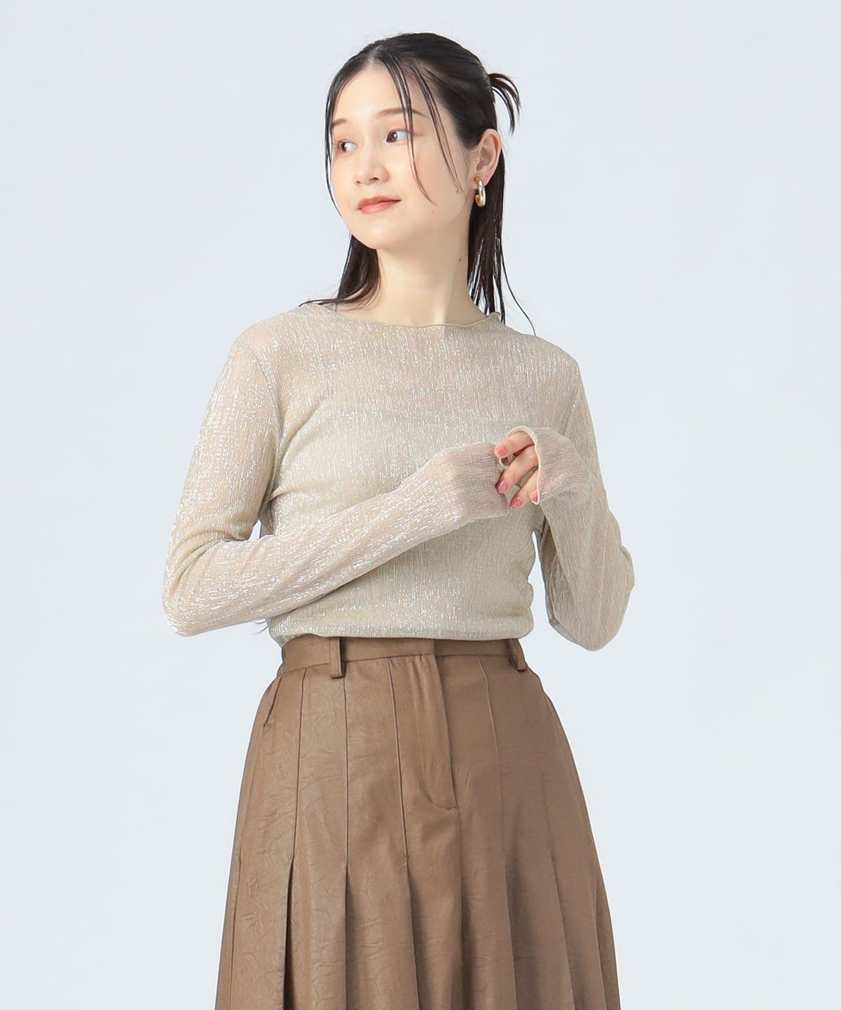 シャイニー シアー プルオーバー Tシャツ・カットソー WOMEN GOLD ONE SIZE シャイニー シアー プルオーバー Tシャツ・カットソー WOMEN GOLD ONE SIZE