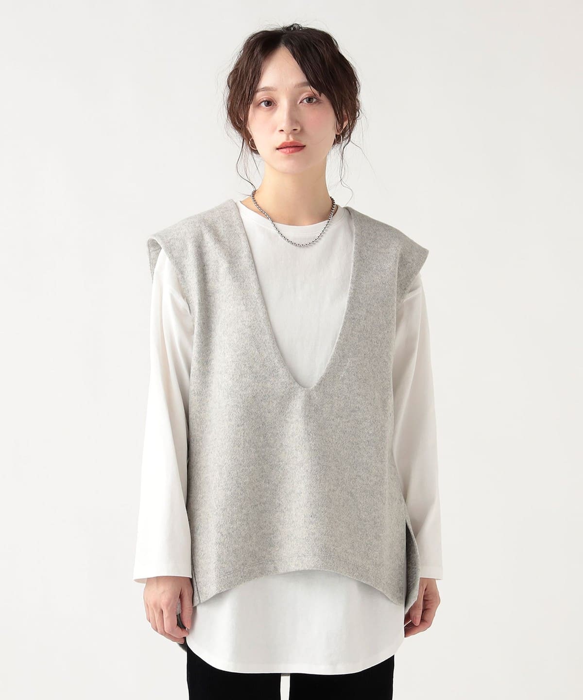 BEAMS HEART（ビームス ハート）Vネックベスト×ロングスリーブT