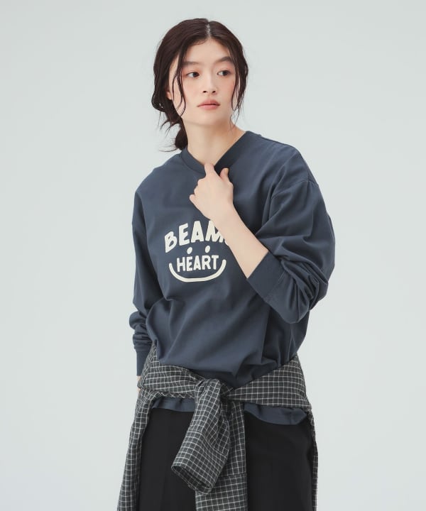 【10%OFFクーポン対象】スマイル ロゴ ロングスリーブ Tシャツ 体のラインを拾いにくいゆったりシルエット [H：171cm Size：M]