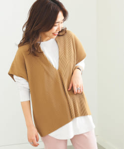 BEAMS HEART / プリーツベスト × ロングスリーブTシャツ