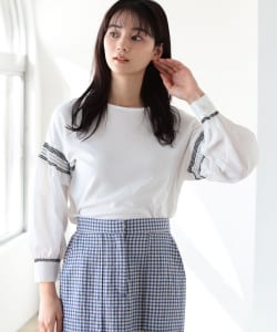 BEAMS HEART / 配色 刺繍プルオーバー