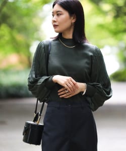 【2/12再値下げ】袖ケシプリーツ プルオーバー