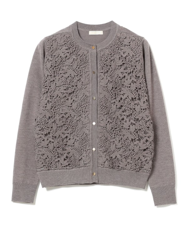 Front lace cardigan. It has a smooth feel against the skin and a comfortable thickness.