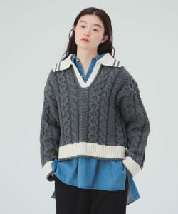 ライン衿 ケーブル ニット