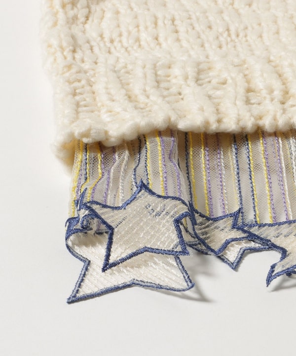 カラフル刺繍ニット