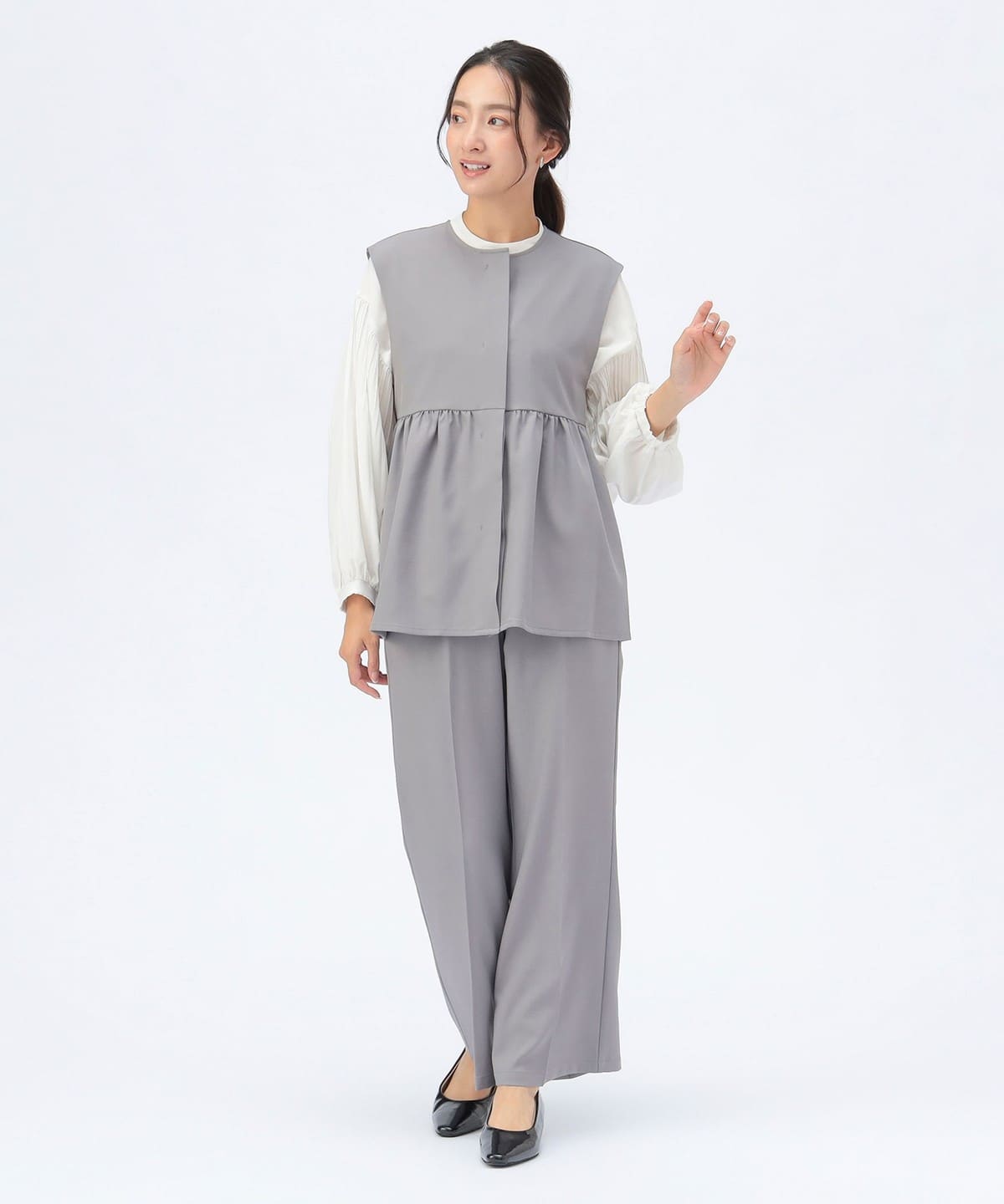 BEAMS HEART（ビームス ハート）ペプラムベスト × パンツ セットアップ