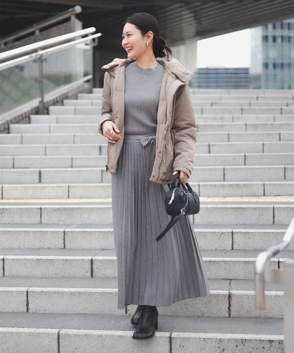 BEAMS ダウンジャケット フード付き M　訳アリ BEAMS HEART（ビームス ハート）リバーシブル フード付き ダウン