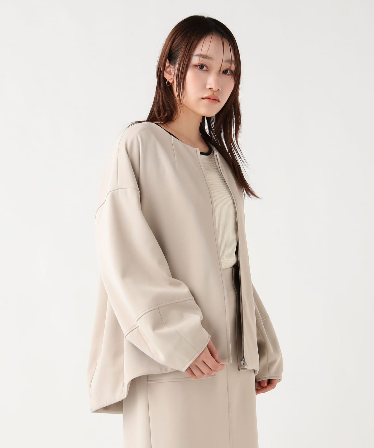 【新品】roughlow コクーンブルゾン ベージュ 完売品 ダンボール×キルトノーカラーコクーンブルゾン2/le.coeur blanc