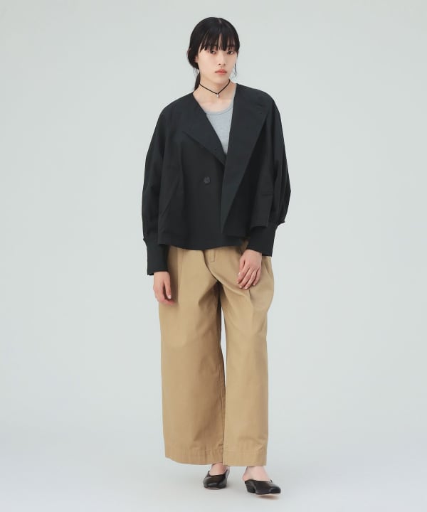 Back-flared collarless blouson