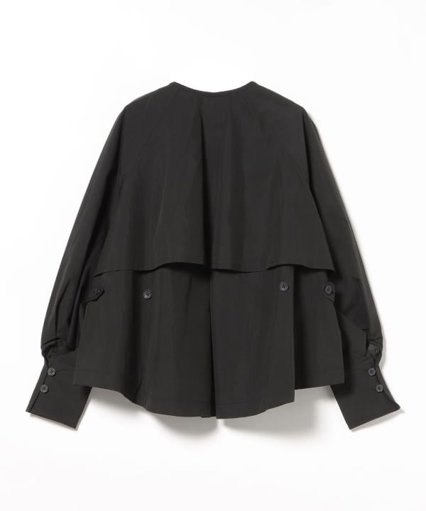 Back-flared collarless blouson
