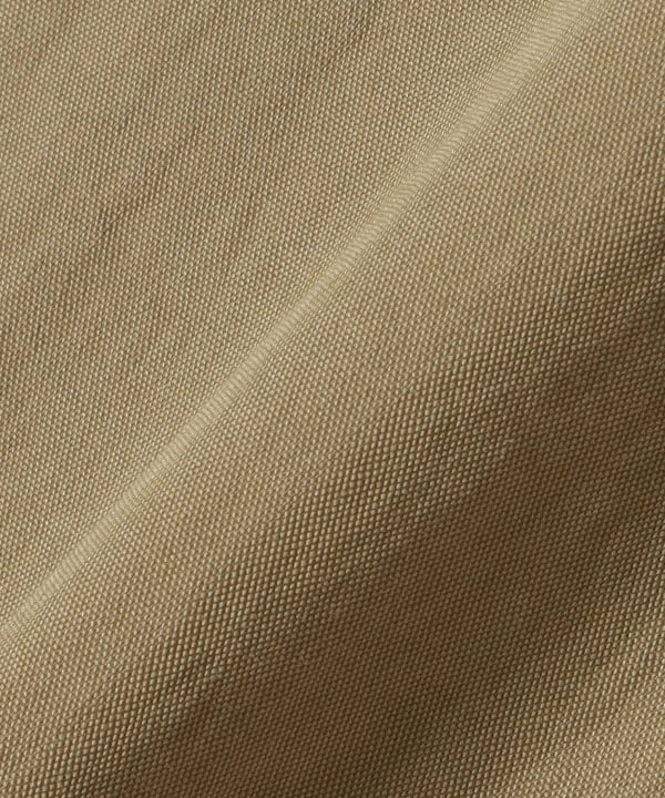 Back-flared collarless blouson