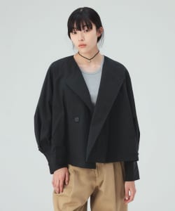 バックフレア ノーカラー ブルゾン