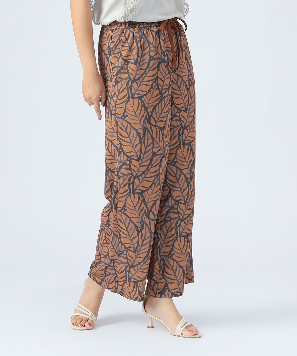 リーフプリント イージー パンツ パンツ WOMEN CAMEL ONE SIZE リーフプリント イージー パンツ パンツ WOMEN CAMEL ONE SIZE